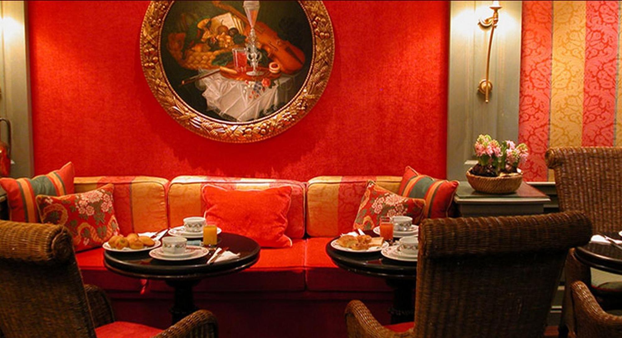 Hotel Chambiges Elysees 4*