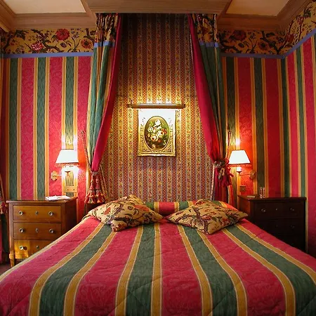 Hotel Chambiges Elysées 4*