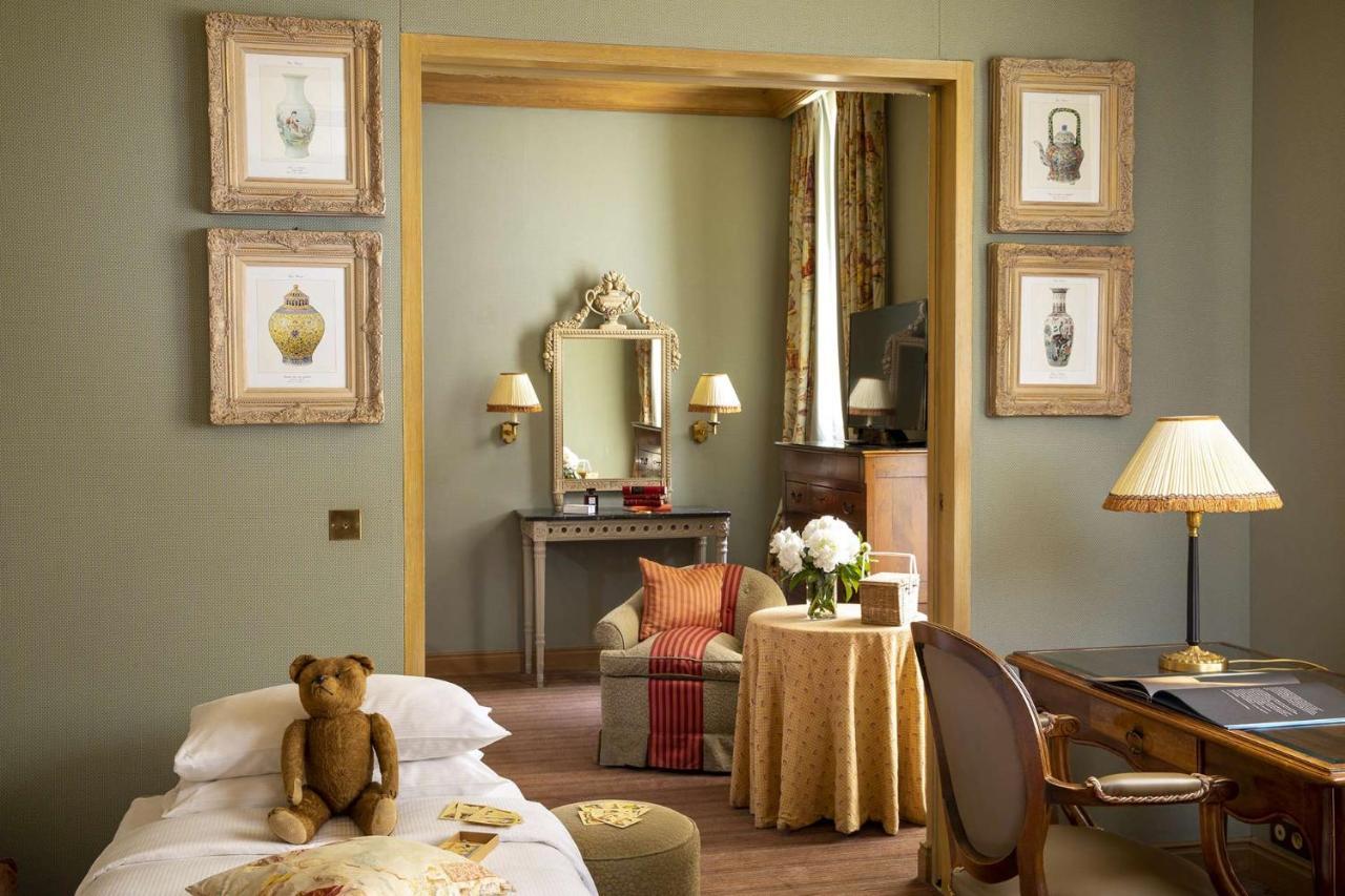 Hotel Chambiges Elysées 4*