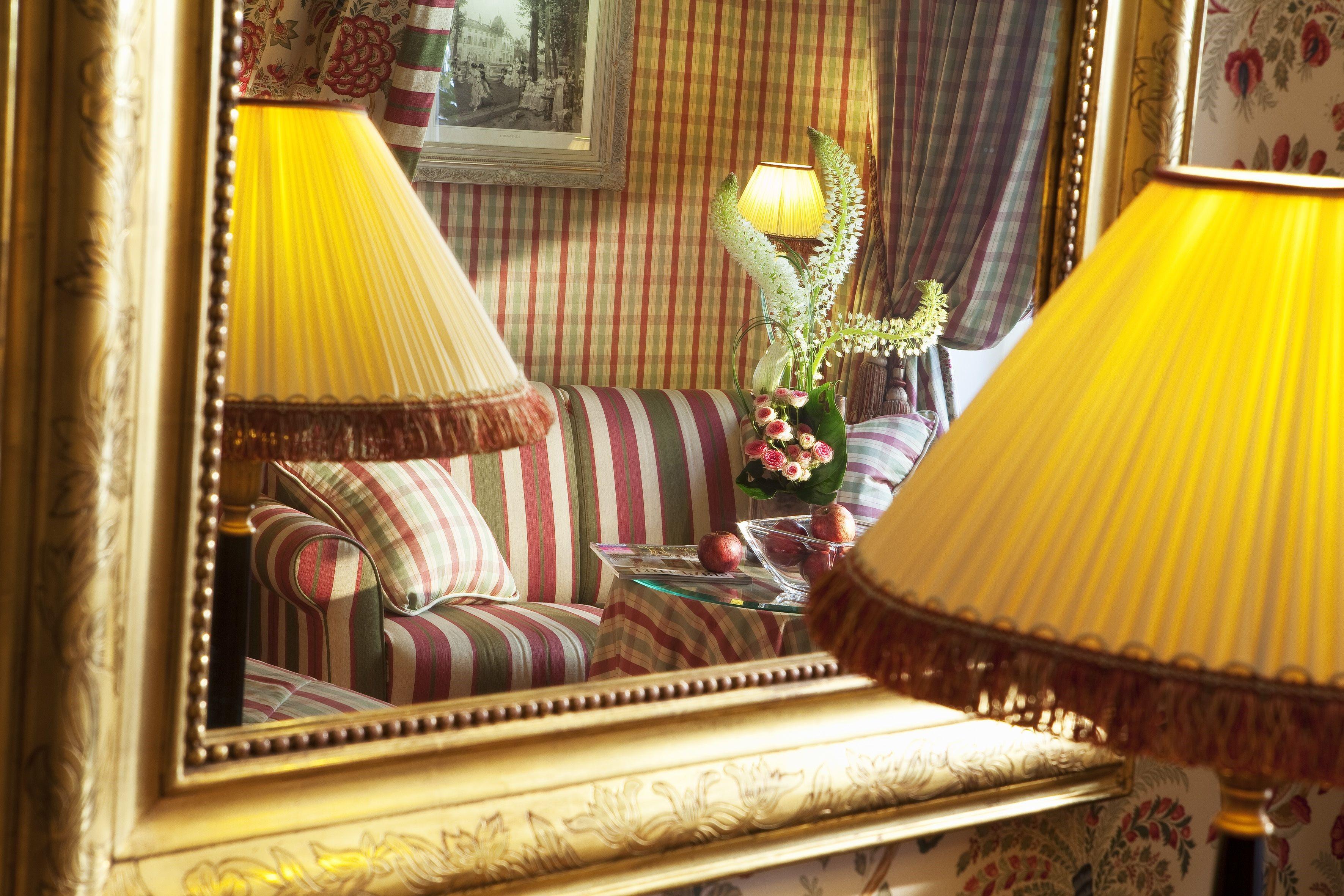 Hotel Chambiges Elysées 4*