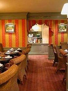Hotel Chambiges Elysées Parigi